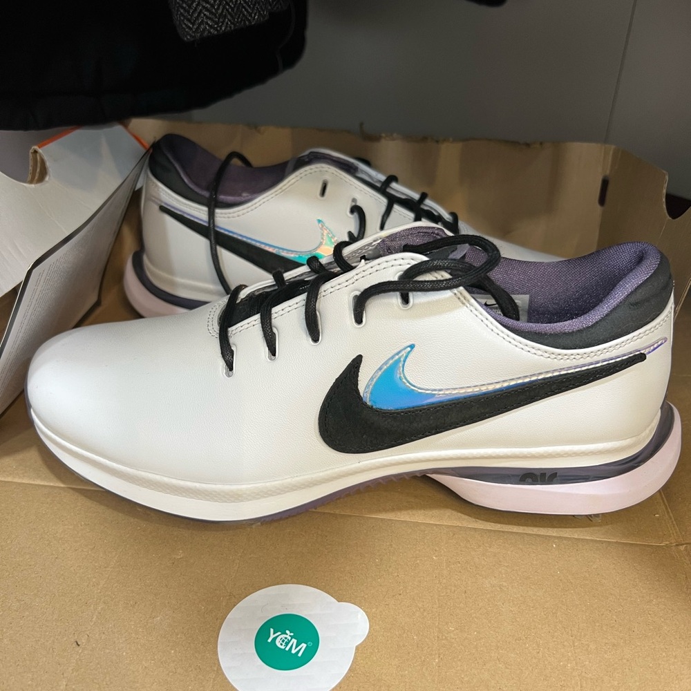 Nike victory tour 3 golf shoes men